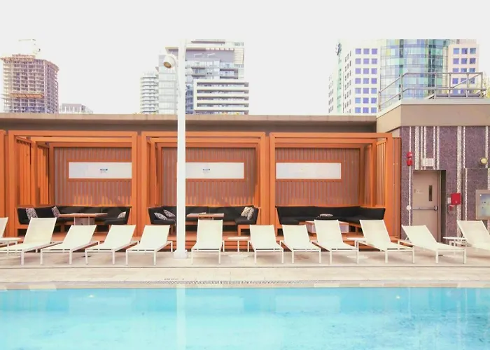 3Br Skyline Condo - By Cn Tower & Mtcc & Free Parking