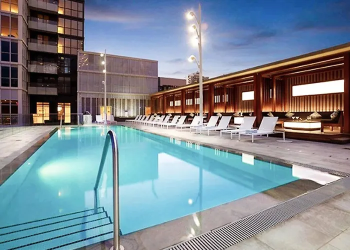 3Br Skyline Condo - By Cn Tower & Mtcc & Free Parking